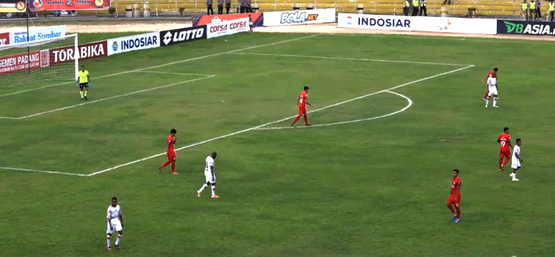 Skor 1-1 Akhiri Babak Pertama Semen Padang FC Vs Persipura Jayapura