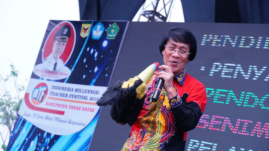 Mendongeng untuk Anak di Tanah Datar, Kak Seto Sebut Khawatir Soal Pengaruh Gadget