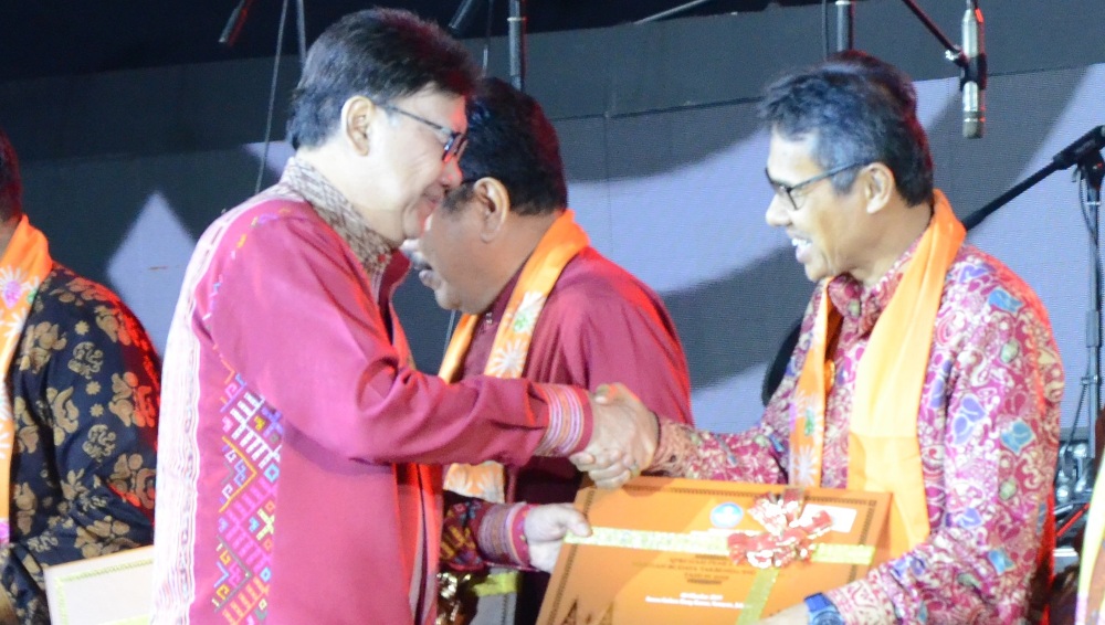 13 Kekayaan Tradisi Sumbar Ditetapkan Sebagai Warisan Budaya Tak Benda Indonesia