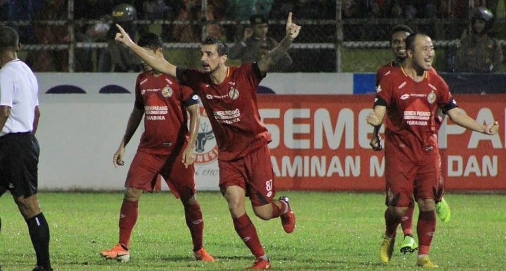 Flavio Kartu Merah, Semen Padang FC Dikalahkan PSIS 1-0 Babak Pertama