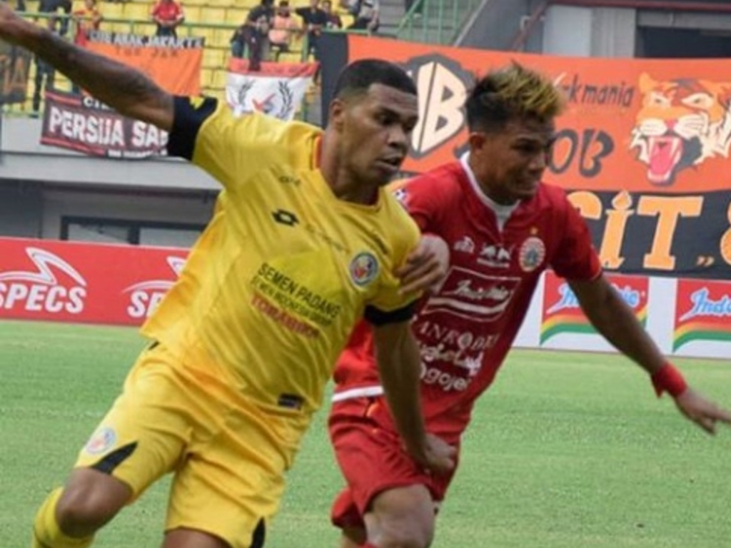 Cedera, Vendry Mofu Tidak Ikut Semen Padang FC Saat Laga Perdana Lawan PSPS Riau
