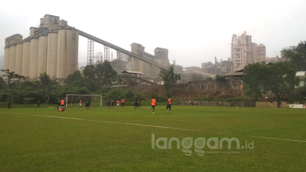 Gaji Pemain Semen Padang FC segera dibayarkan