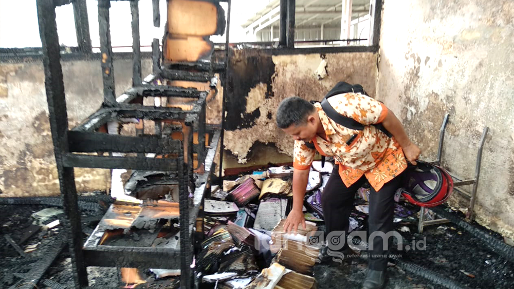 Selain Bangunan Sekolah, Puluhan Ijazah dan Rapor Murid SD di Indarung Ikut Terbakar