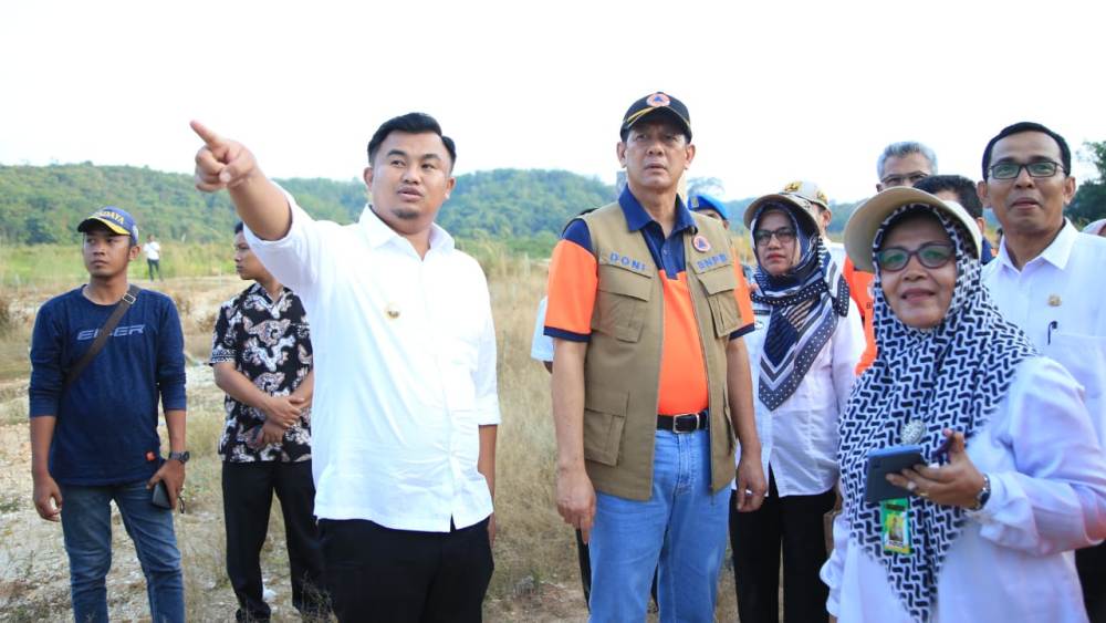 Kepala BNPB Turun ke Dharmasraya, Tinjau Dampak Pencemaran Merkuri di Batanghari