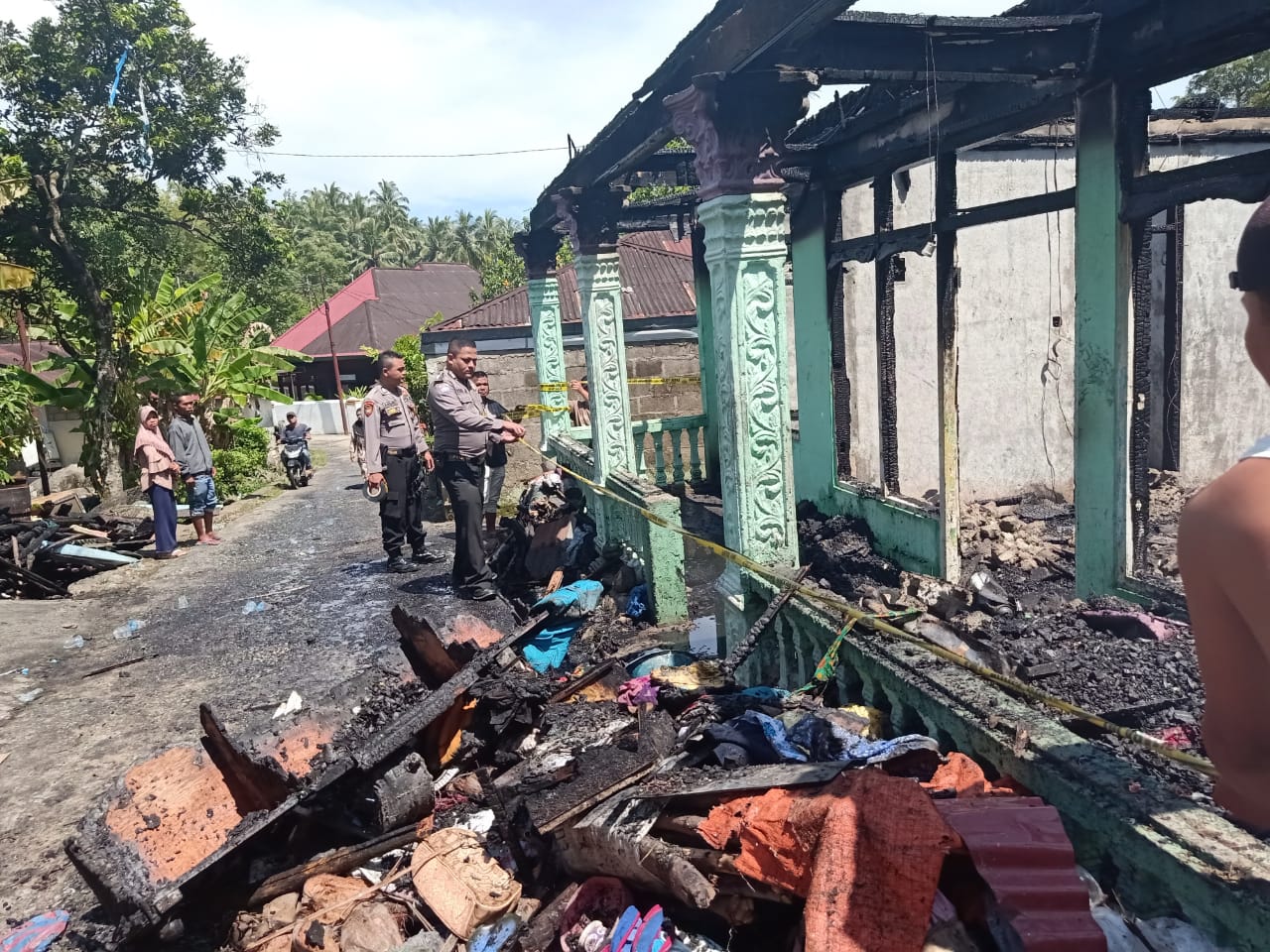 Kebakaran Rumah Renggut Nyawa Nenek di Kabupaten Solok, Anak Luka-luka