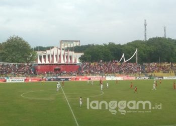 Stadion Haji Agus Salim Padang, kandang Semen Padang FC. (Foto: Rahmadi)