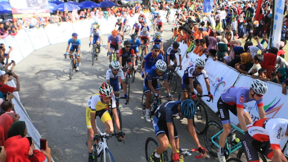 TdS Etape 7: Dari Kayu Aro ke Dermaga Danau, Melintas Alam Kerinci