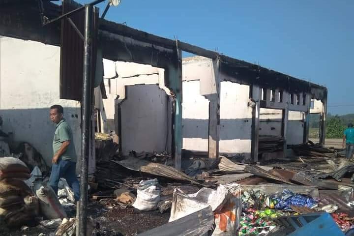 Korban Kebakaran Pasar Kuok Pessel Direlokasi ke Kios Darurat, Kerugian Rp1,4 Miliar