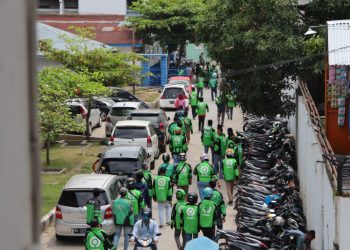 Ratusan ojek online mendatangi RSUP M Djamil Padang (Foto: Dokumentasi RSUP M Djamil)