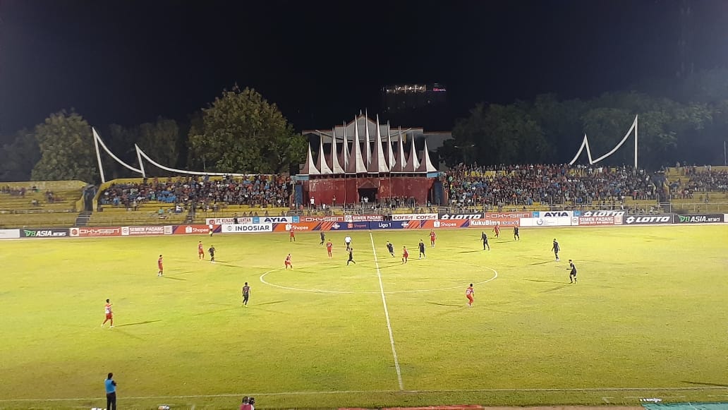 Babak Pertama, Semen Padang FC Unggul 1-0 dari Kalteng Putra