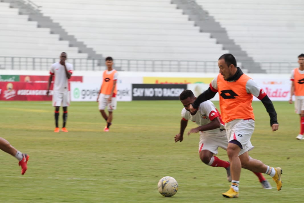 Babak Pertama, Semen Padang FC Vs Persebaya Surabaya Imbang 1-1