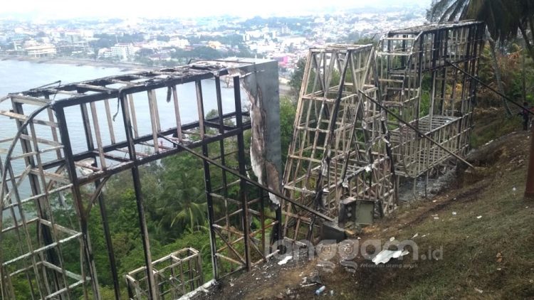 Kebakaran di Gunung Padang Diduga Akibat Korsleting Listrik