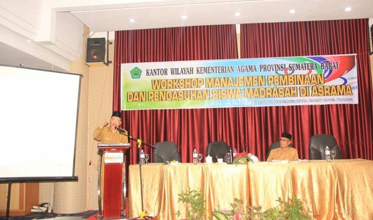 Kakanwil Kemenag Sumbar Minta Guru Asrama Madrasah Miliki 5 Kecerdasan