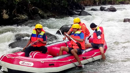 PENCARIAN KORBAN HANYUT