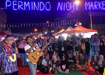 Wakil Wali Kota Padang, Hendri Septa meresmikan Permindo Night Market (Humas Kota Padang)