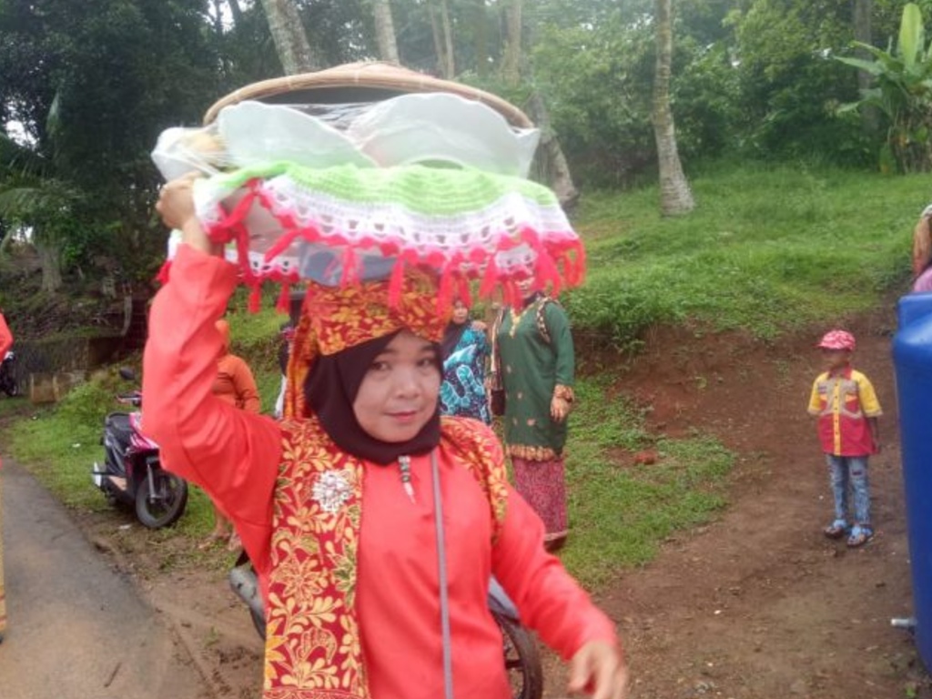 Festival Botuang Payakambuh Diramaikan Lomba Badulang Bundo Kanduang