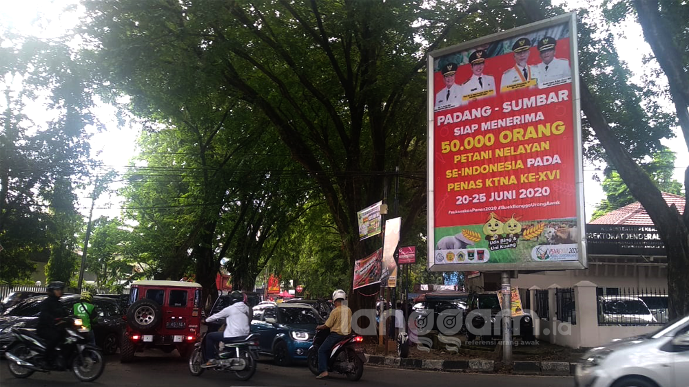 Umpatan Warga yang Kecewa Penas Tani Gagal di Padang