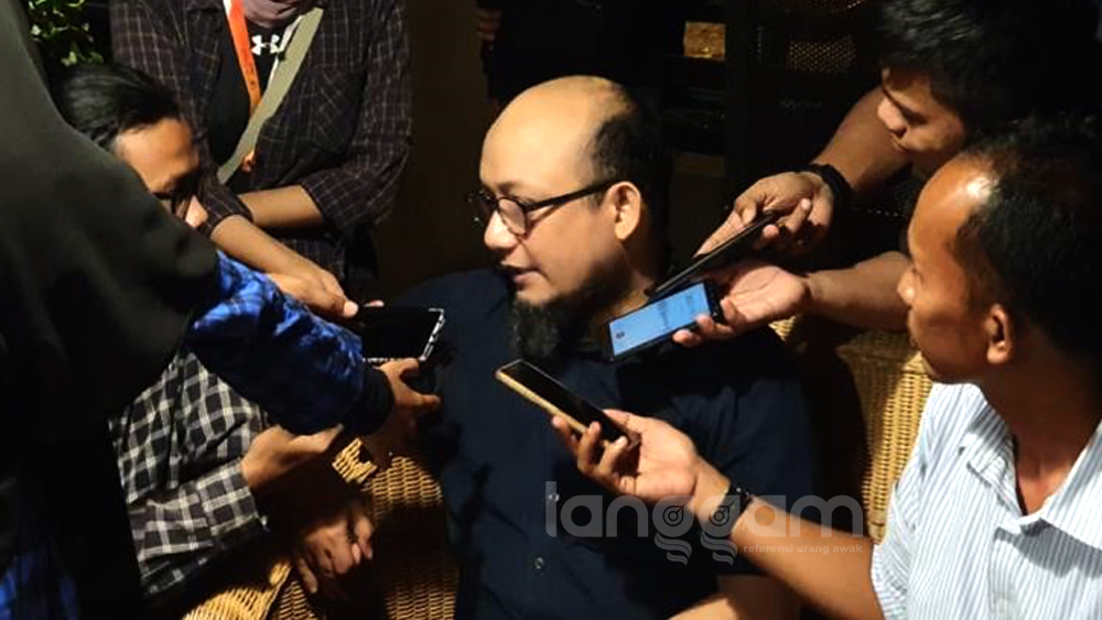 Perdana ke Padang, Novel Baswedan Curhat dan Memuji Tokoh Minang