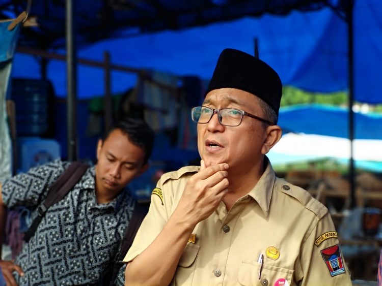 Mantan Kadis Pertanian Padang, Syaiful Bahri yang mendadak dicopot Wali Kota Padang Mahyeldi. (Foto: Irwanda)
