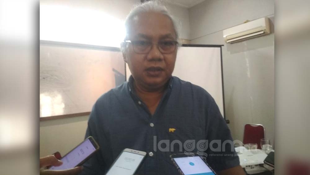 Direktur Eksekutif KKI Warsi, Rudi Syaf komentari hutan sumbar