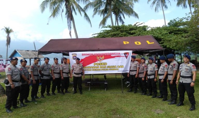 Brimob dirikan posko SAR di Pantai Padang dan Danau Singkarak