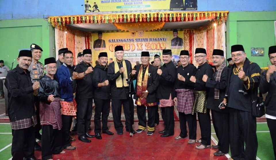 "Tuo Silek" Tanah Datar Berkumpul, Fauzi Bahar Apresiasi Gelanggang Siliah Baganti