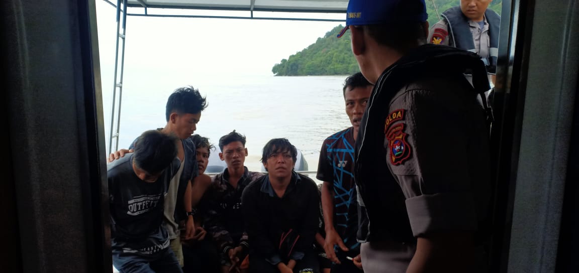 ABK kapal tenggelam di laut Padang yang selamat