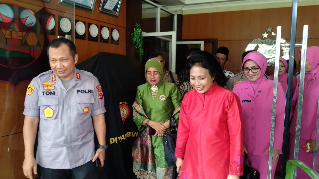 Menteri Pemberdayaan Perempuan dan Anak (PPA), I Gusti Ayu Bintang Darmavati