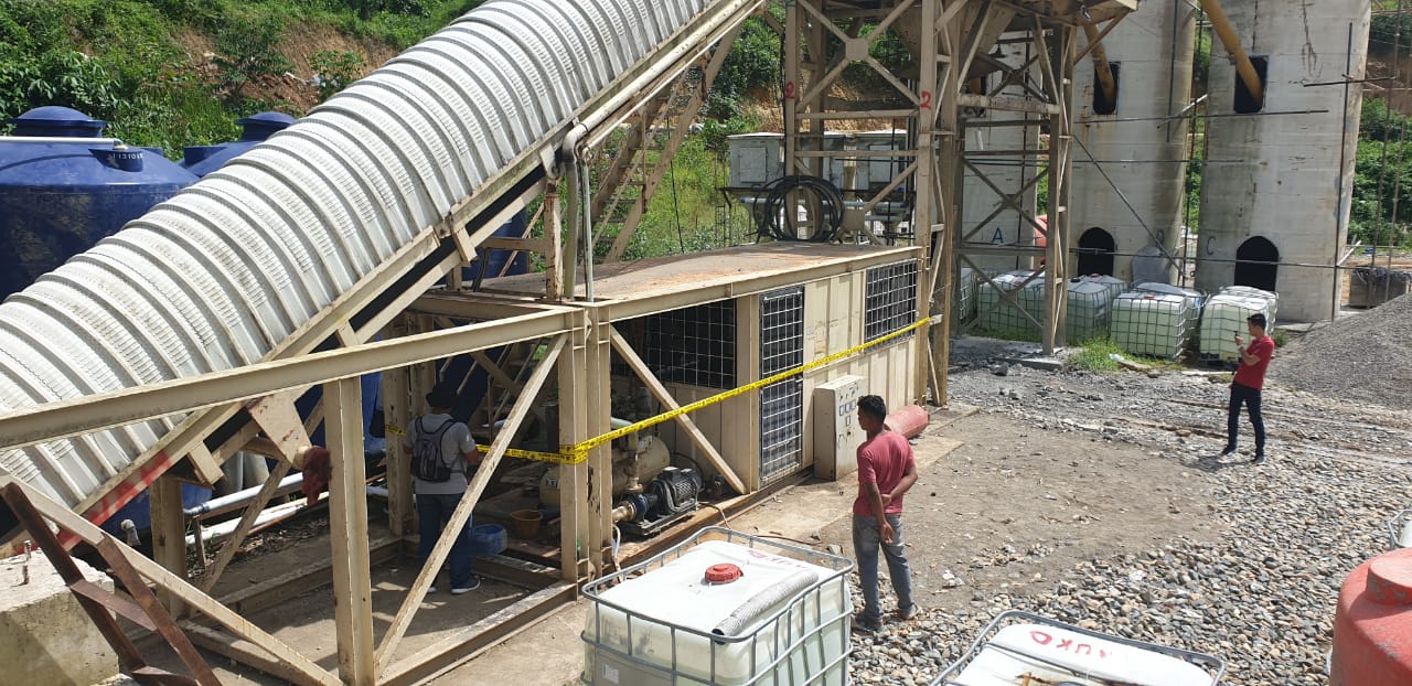 Alat tambang ilegal milik PT Dempo yang disegel polisi