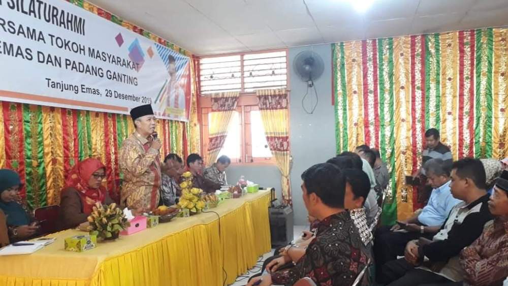 Tepis Isu Berbau Politik, Bupati Irdinansyah Bertemu Masyarakat Bahas Kerusakan Jalan