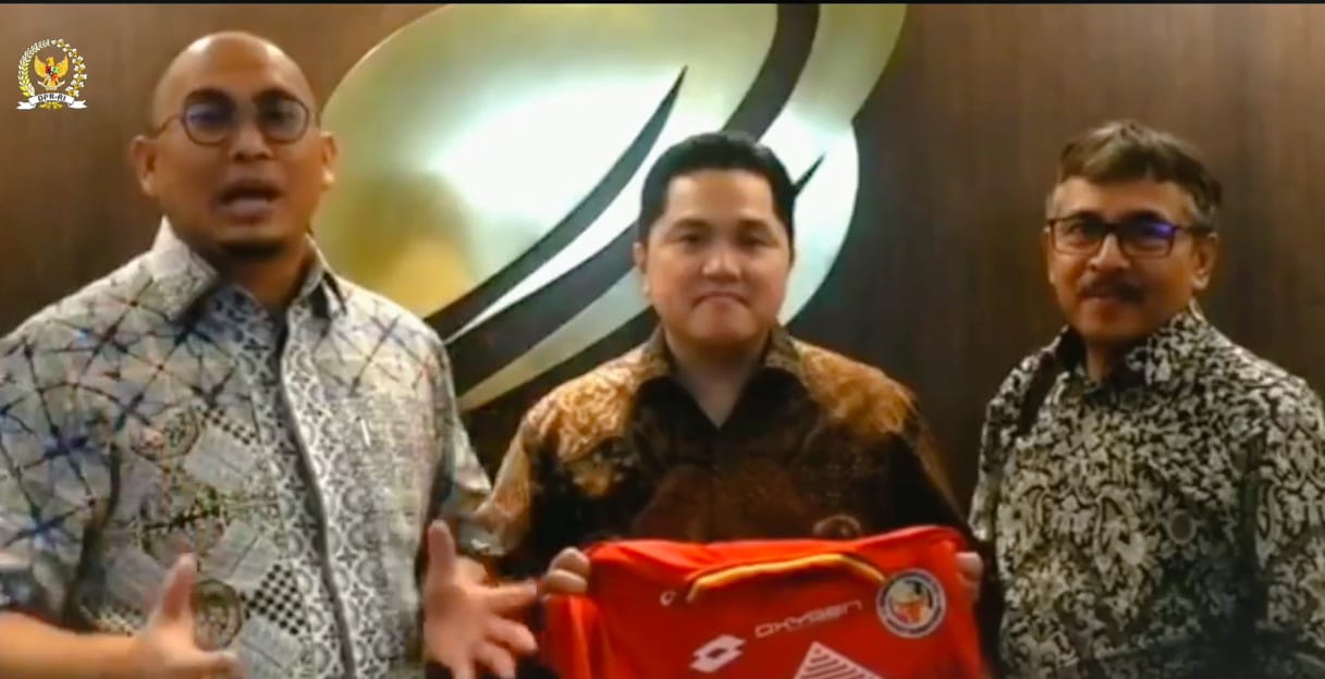 erick thohir akan atau semen padang