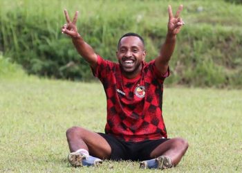 Boas Atururi saat berlatih di Semen Padang FC. (Foto: IG Semen Padang FC)