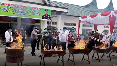 PEMUSNAHAN BB DI KEJARI SOLOK