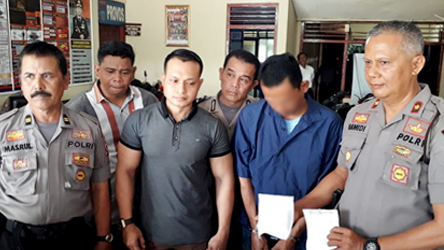 SOPIR BUS UNAND SABU