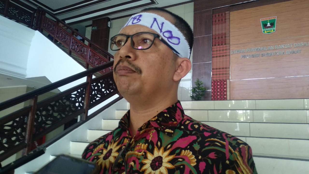 Ketua Umum Perhimpunan Driver Online Sumbar, Sepriadi. (Foto: Irwanda)