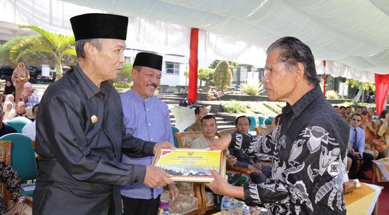 irdinansyah dan Zuldafri di tanah datar