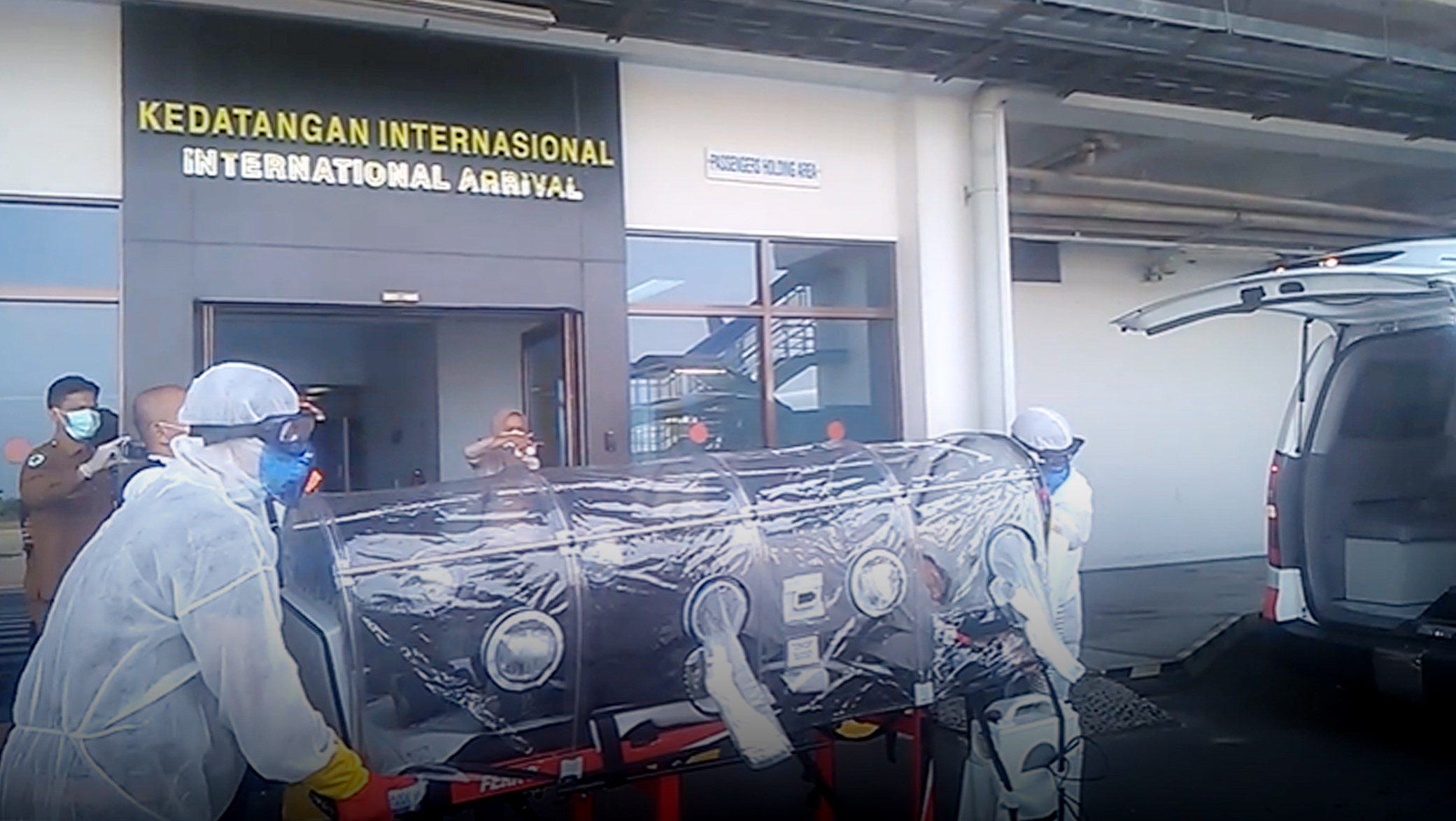 Penumpang Air Asia Diduga Corona