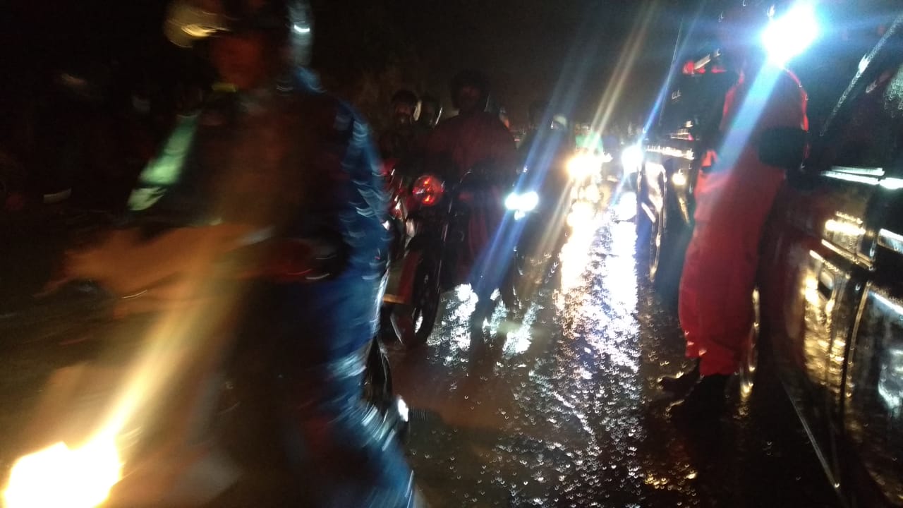 Pasca Longsor Sitinjau Lauik, Jalan Padang-Solok Buka Tutup, Kota Padang