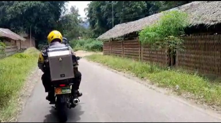 Bhabinkamtibmas dan Babinsa Sinergi Sosialisasikan Bahaya Virus Corona