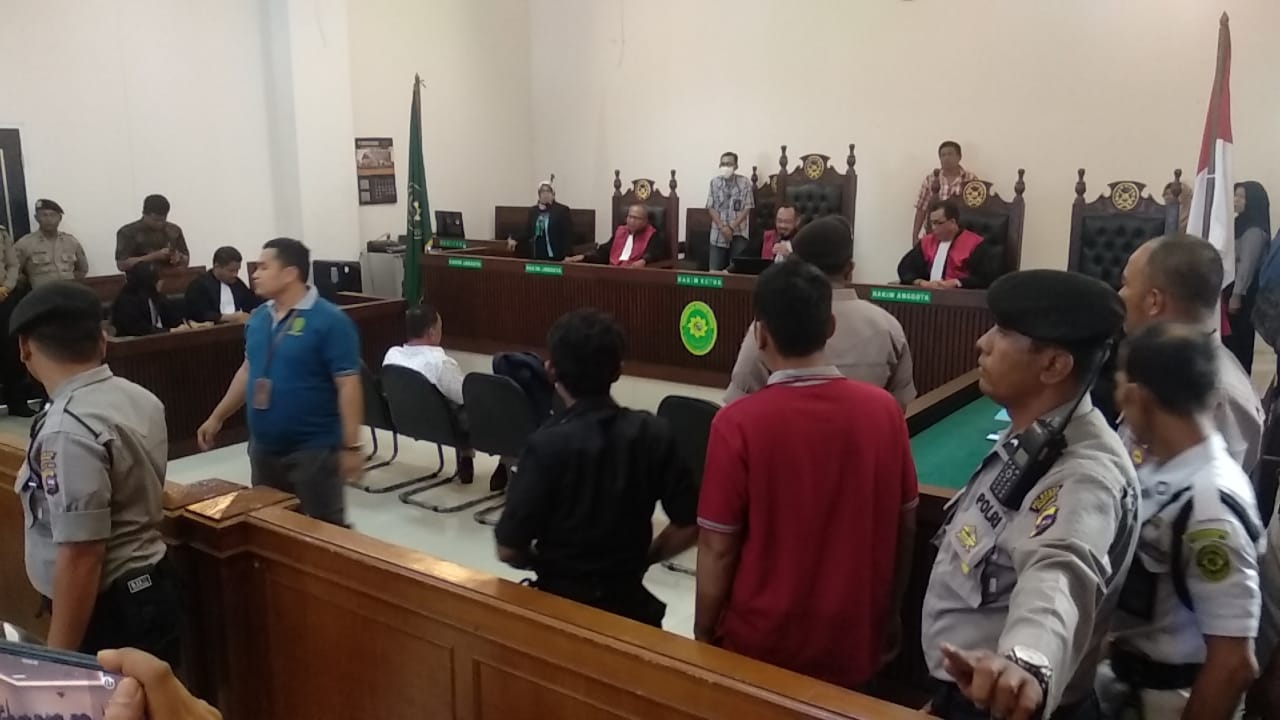 Suasasana sidang terdakwa Wakil Bupati Pesisir Selatan Rusma Yul Anwar