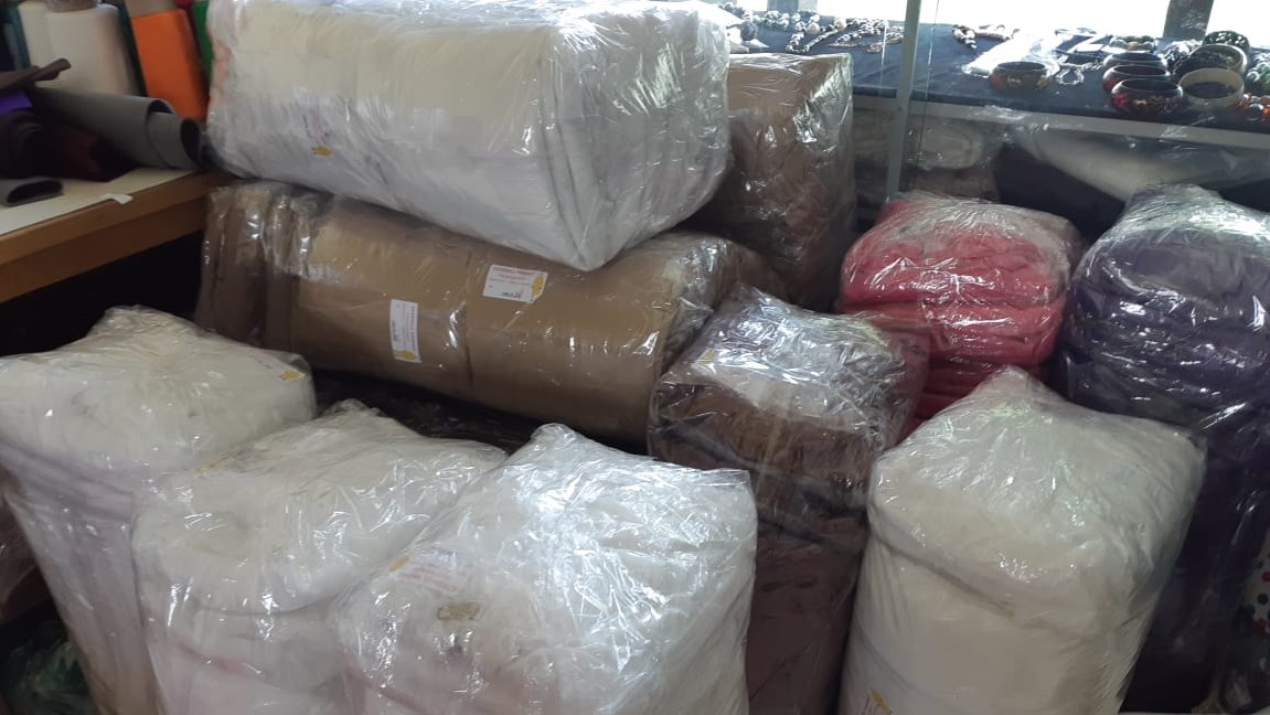 Audy Joinaldy Bantu 300 APD untuk Puskesmas di Solok Raya