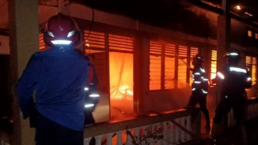 Musalah di Padang Terbakar