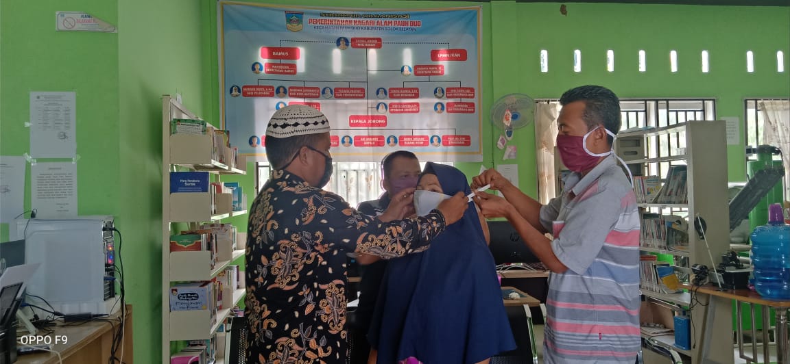 Pemkab Solok Selatan Berdayakan UMKM Produksi Masker untuk Warga