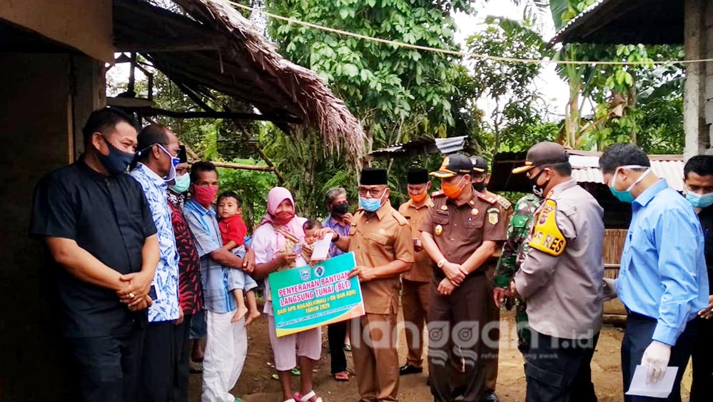 Rp18 Miliar BLT Dana Desa Disalurkan untuk 10 Ribu KK di Pasaman Barat