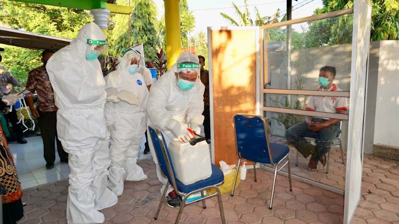 Tes Swab di Pariaman