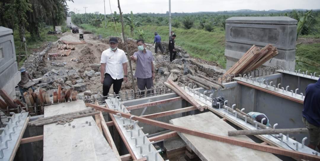 Jembatan Penghubung Dharmasraya-Riau di Nagari Sopan Jaya Ditarget Selesai Akhir Tahun