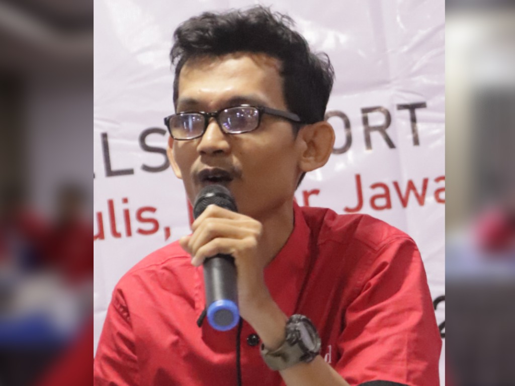 Riki Salayo, Gusmal, Solok