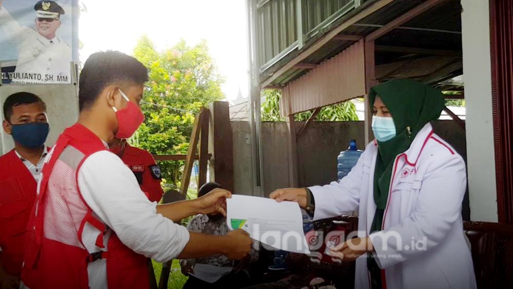 Relawan Covid-19 di Pasbar