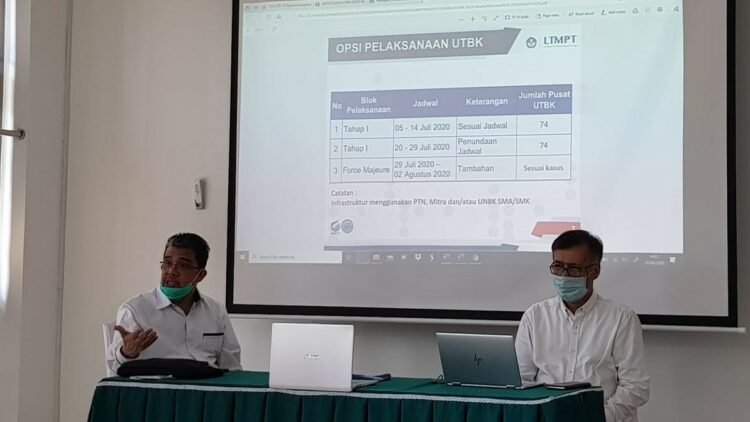 Rektor Unand Yuliandri dan Wakil Rektor I Mansyurdin menyampaikan persiapan pelaksanaan UTBK. (Foto: ist)