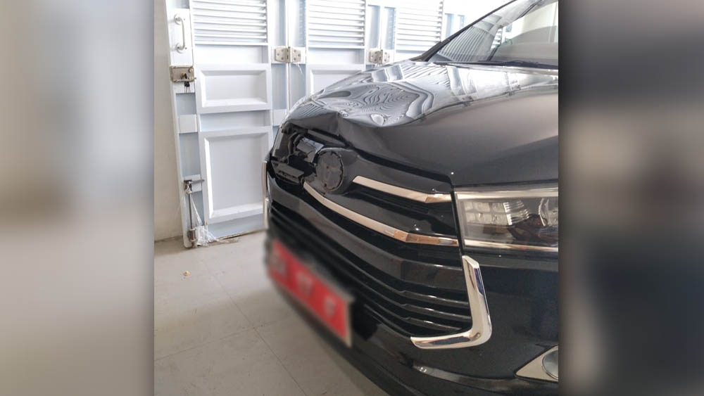 Mobnas Istri Bupati Padang Pariaman yang menabrak bocah. (Foto: Dok.Polres Pariaman)